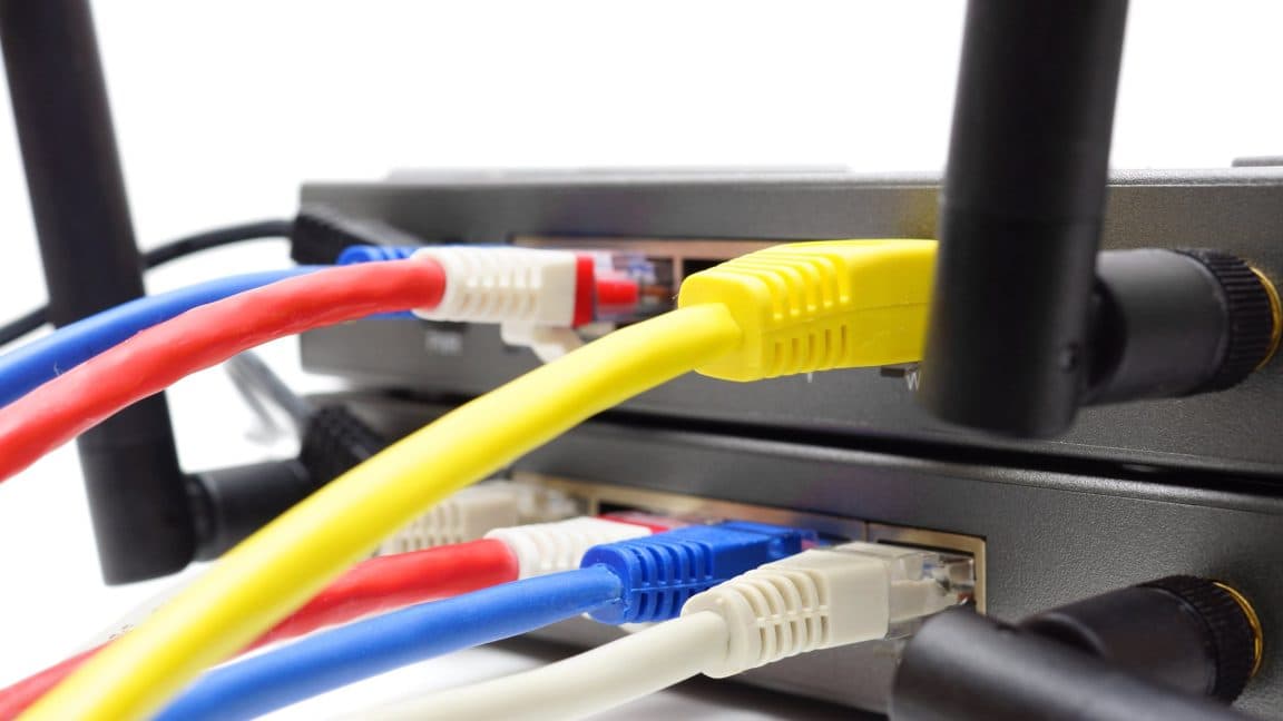 Kablo lobisi, FCC'nin yabancı yönlendirici yasağını gevşetmemesi durumunda kaos konusunda uyardı