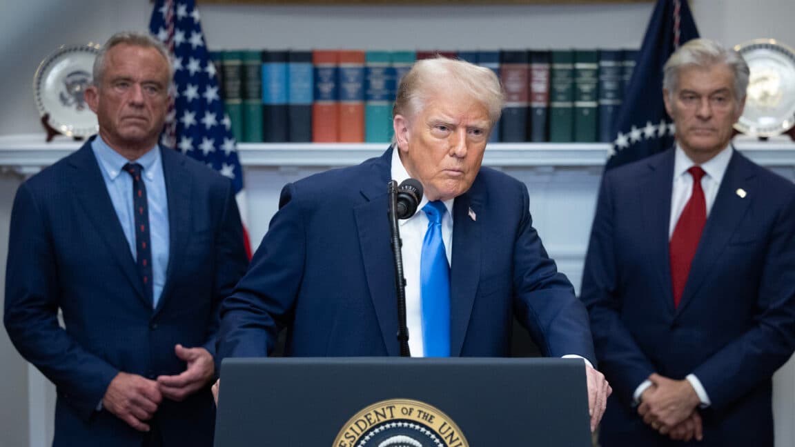 FDA, Trump yönetimiyle çelişiyor, otizm için jenerik ilacı onaylamayı reddediyor