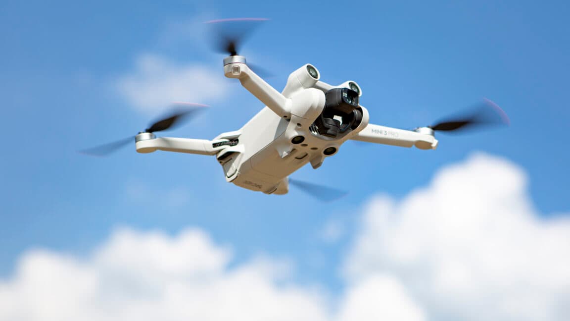 DJI, FCC'ye drone'larını "dikkatsizce" kısıtladığı gerekçesiyle dava açtı