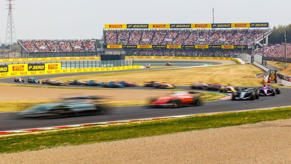 Japonya'da F1: Ah hayır, hızlı virajlara ne yaptılar?