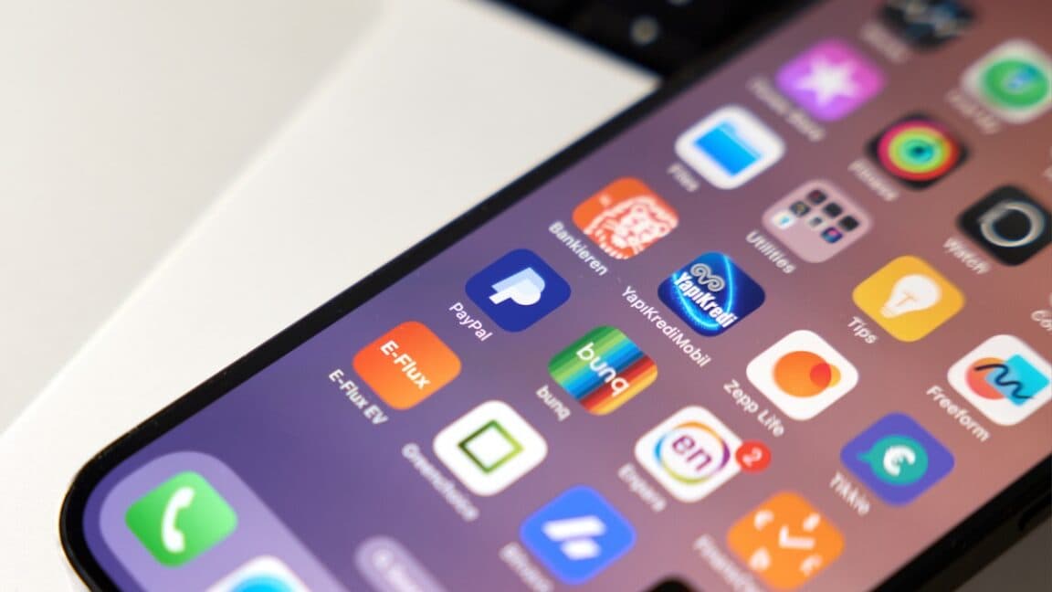 Federaller, gizemli koşullar altında yararlanılan iOS güvenlik açıklarını dikkate alıyor