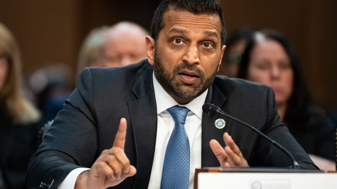 Kash Patel, FBI'ın Amerikalıların konum verilerini yeniden satın almaya başladığını doğruladı