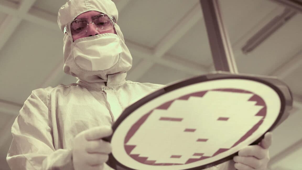 Intel gelişmiş çip paketleme konusunda her şeyi yapıyor