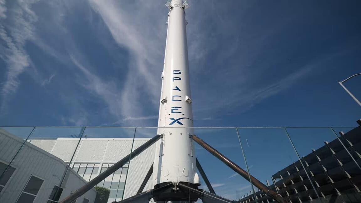 SpaceX nihayet halka arz için başvurdu, 1,75 trilyon dolarlık değerlemeyi hedefliyor