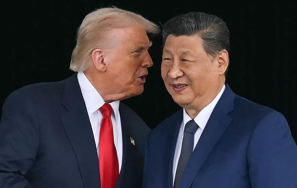 Umutsuz Trump, Xi zirvesine katılmak için "Tim Apple" a, Jensen Huang'a, Elon Musk'a dokundu