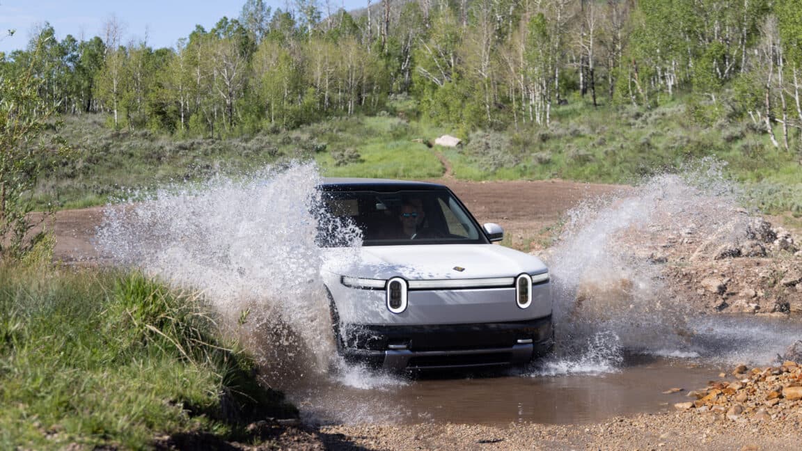 İlk Sürüş: 2027 Rivian R2, EV oyununu tamamen değiştiriyor