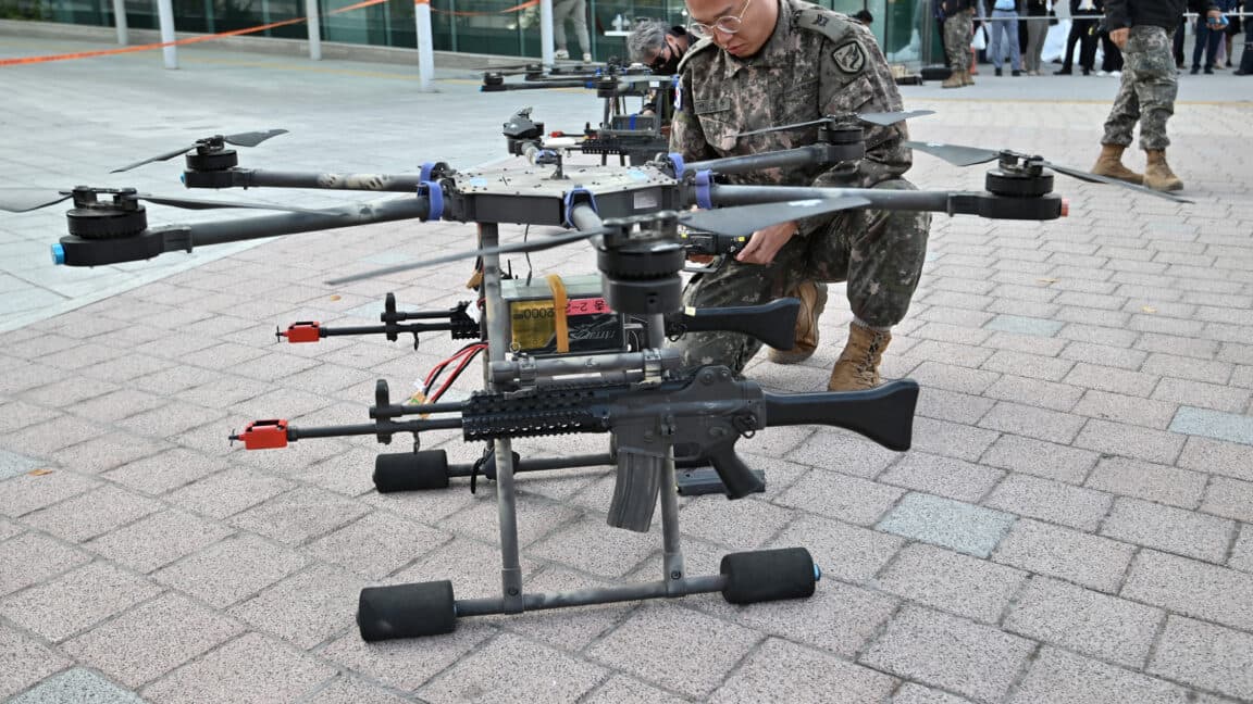 Güney Kore, tüm orduyu "drone savaşçısı" olarak eğitmeyi planlıyor