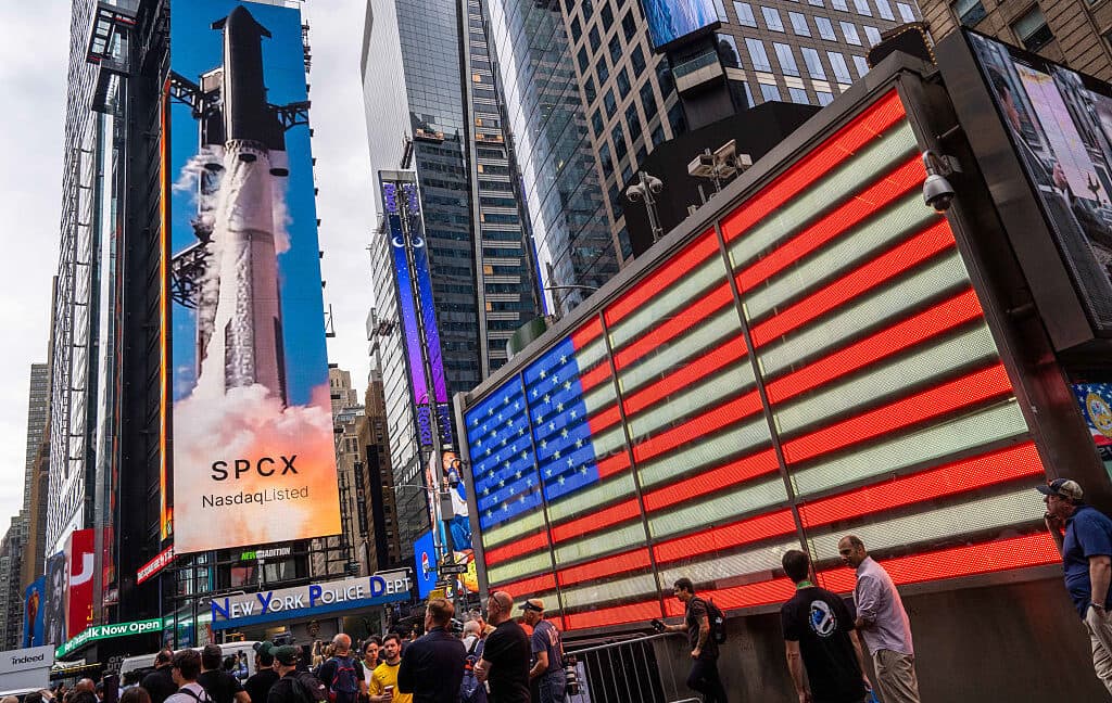 Rapora göre Trump, ABD'li çocukların tasarruf hesaplarını oluşturmak için Musk'tan SpaceX hisselerini istedi