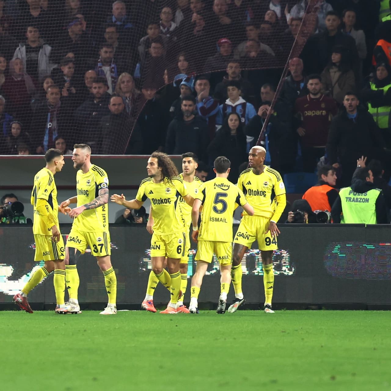 Trabzon'da Fener alayı!