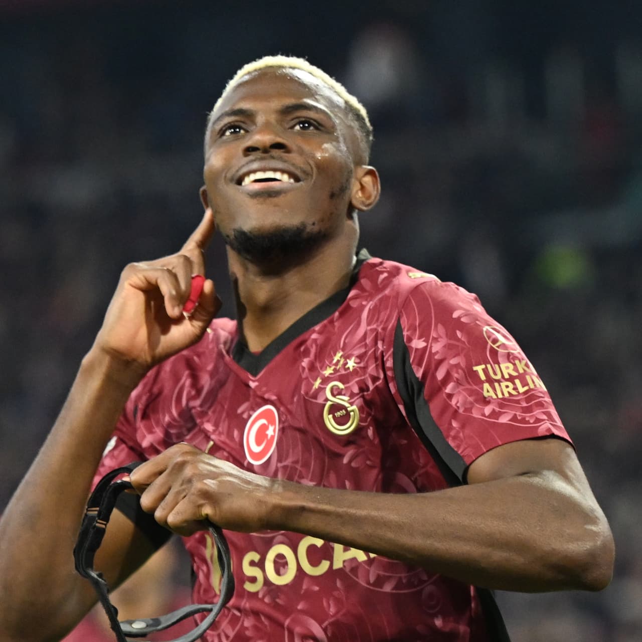 Devler peşinde!