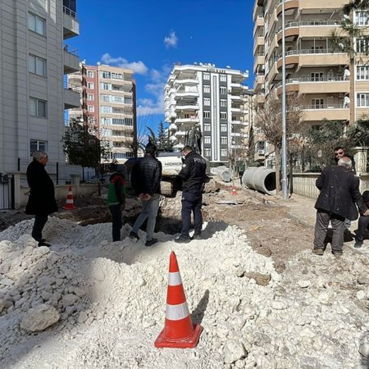 Altyapı çalışmasında göçük: 2 işçi yaralı