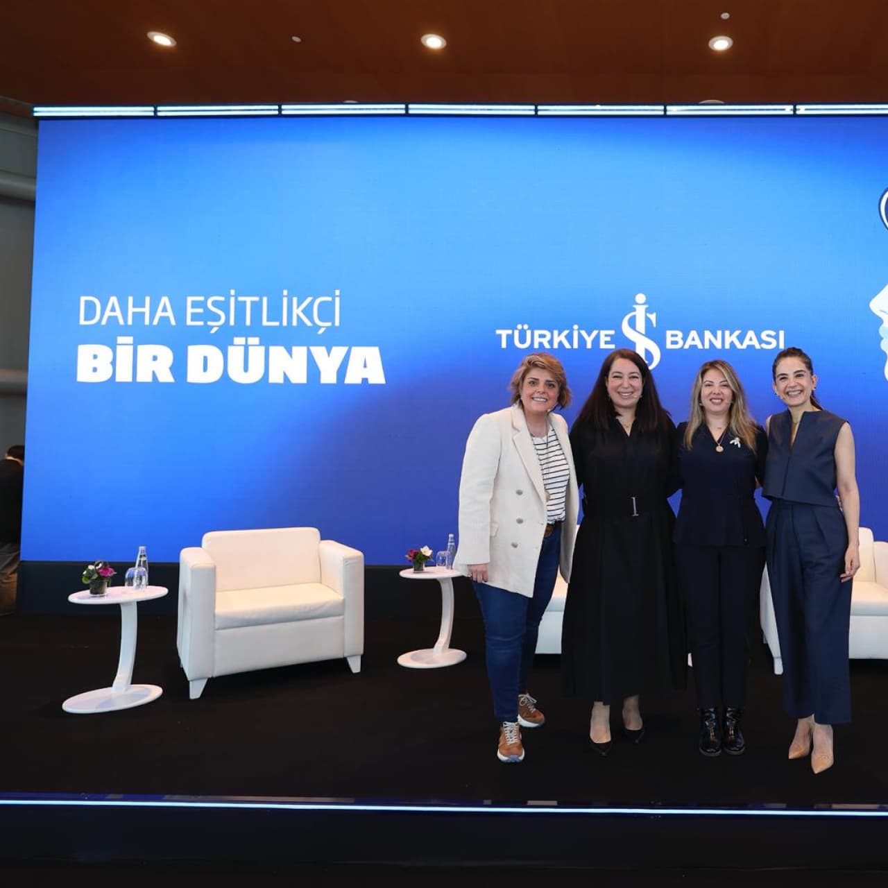 İlham veren kadınlar 'Daha Eşitlikçi Bir Dünya' için buluştu