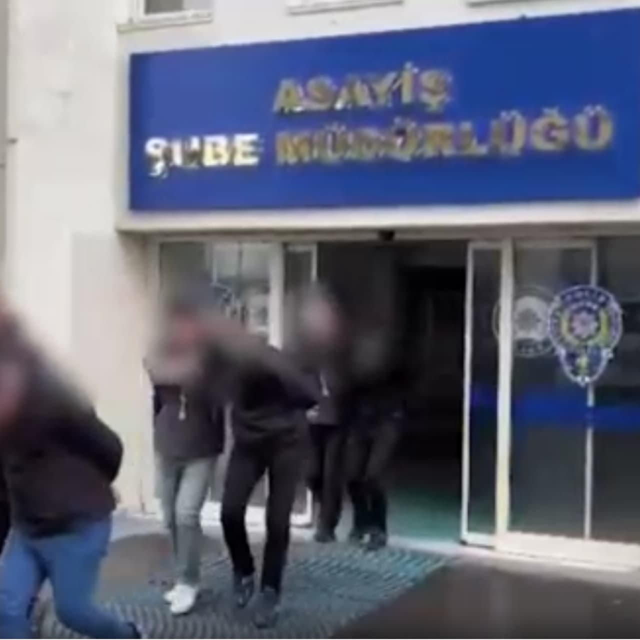 Başkentte şüpheliler suçüstü yakalandı