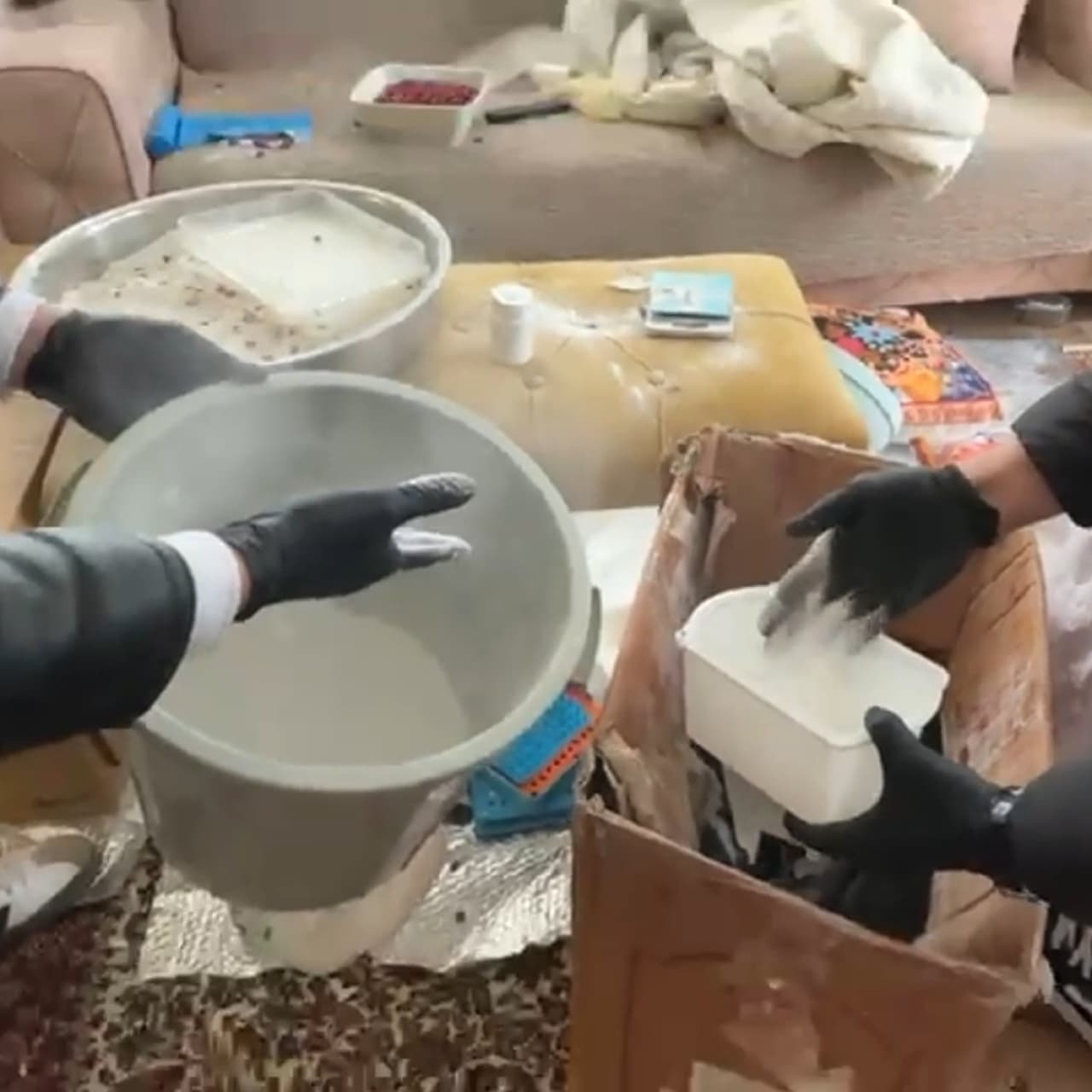 1,4 milyon adet hap ele geçirildi