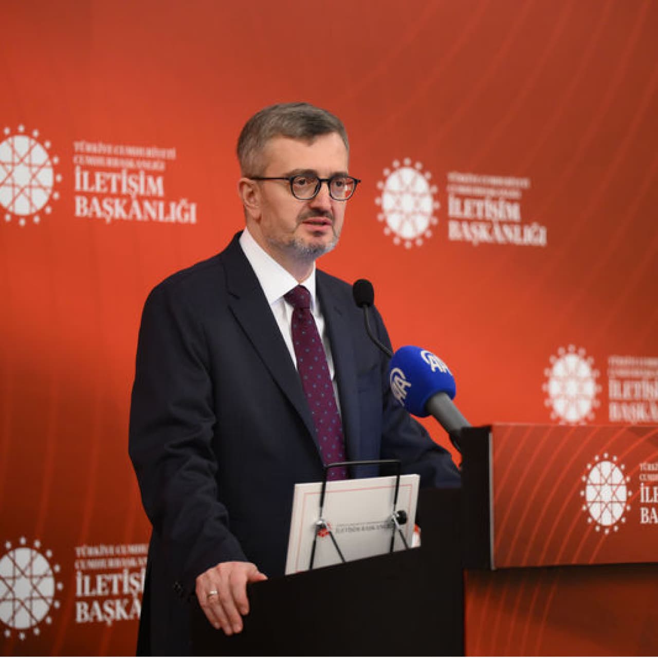 "Savaşlar toprak üzerinde başlamıyor" 
