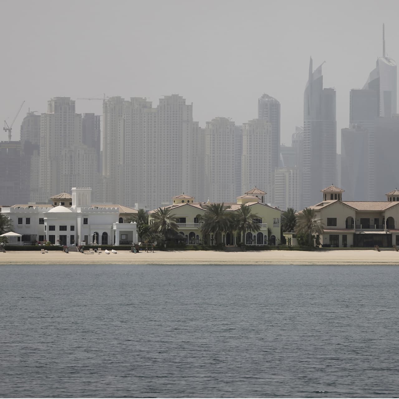 Dubai'de konut satışları düştü
