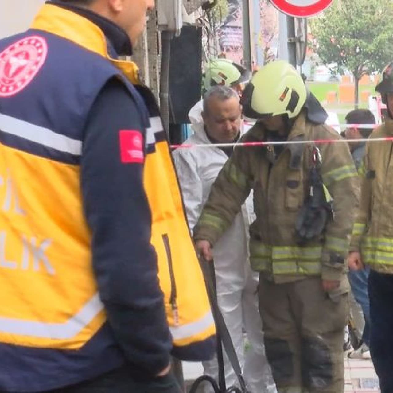Yangın tüpü dolumunda 5 kişi zehirlendi