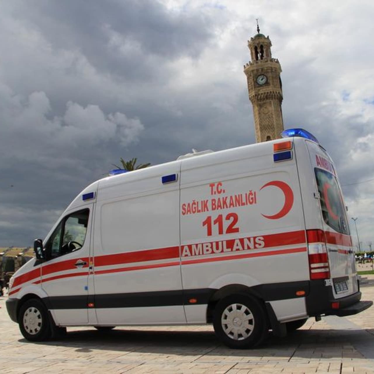 İzmir'de korkunç olay! Kayalıkların arasında bebek cesedi!