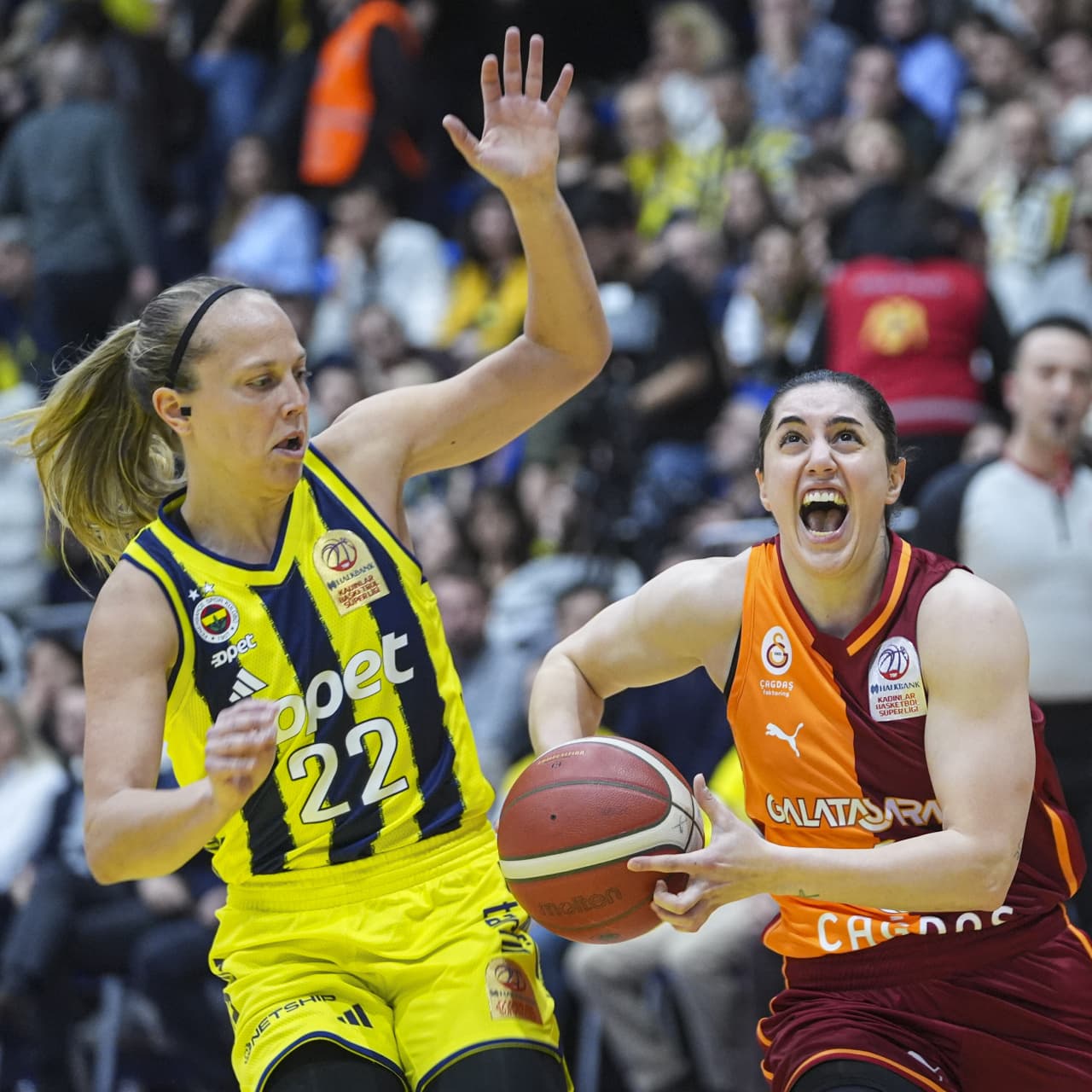 Galatasaray ve Fenerbahçe 3. randevuda