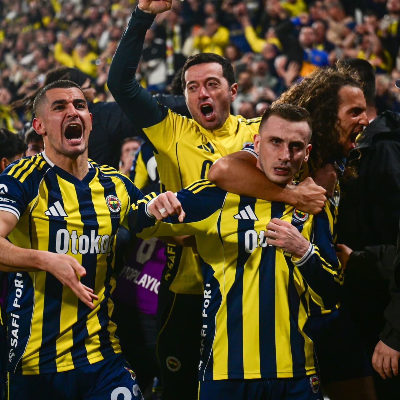 Derbide zafer F.Bahçe'nin!