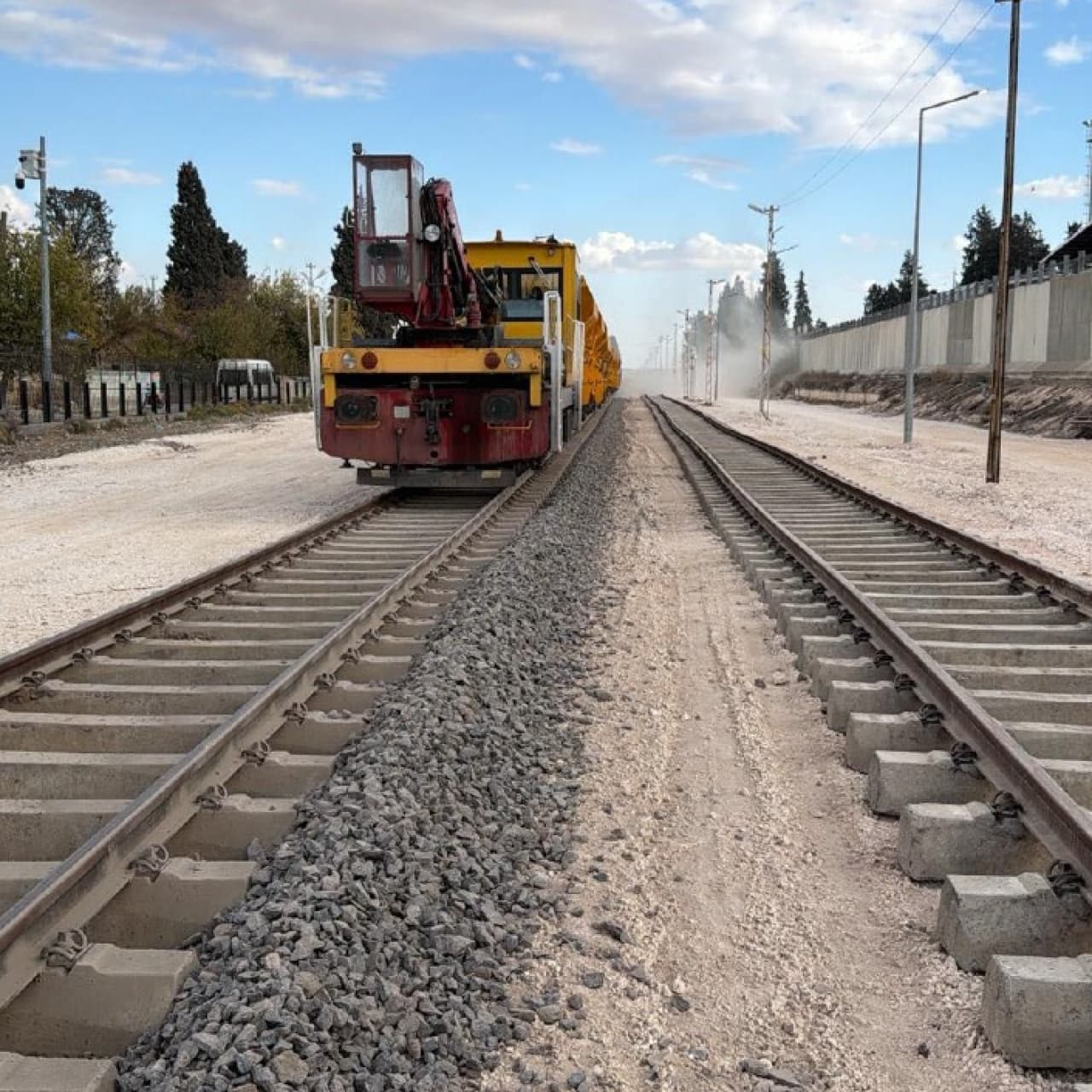Suriye sınırındaki 325 kilometrelik hat açıldı