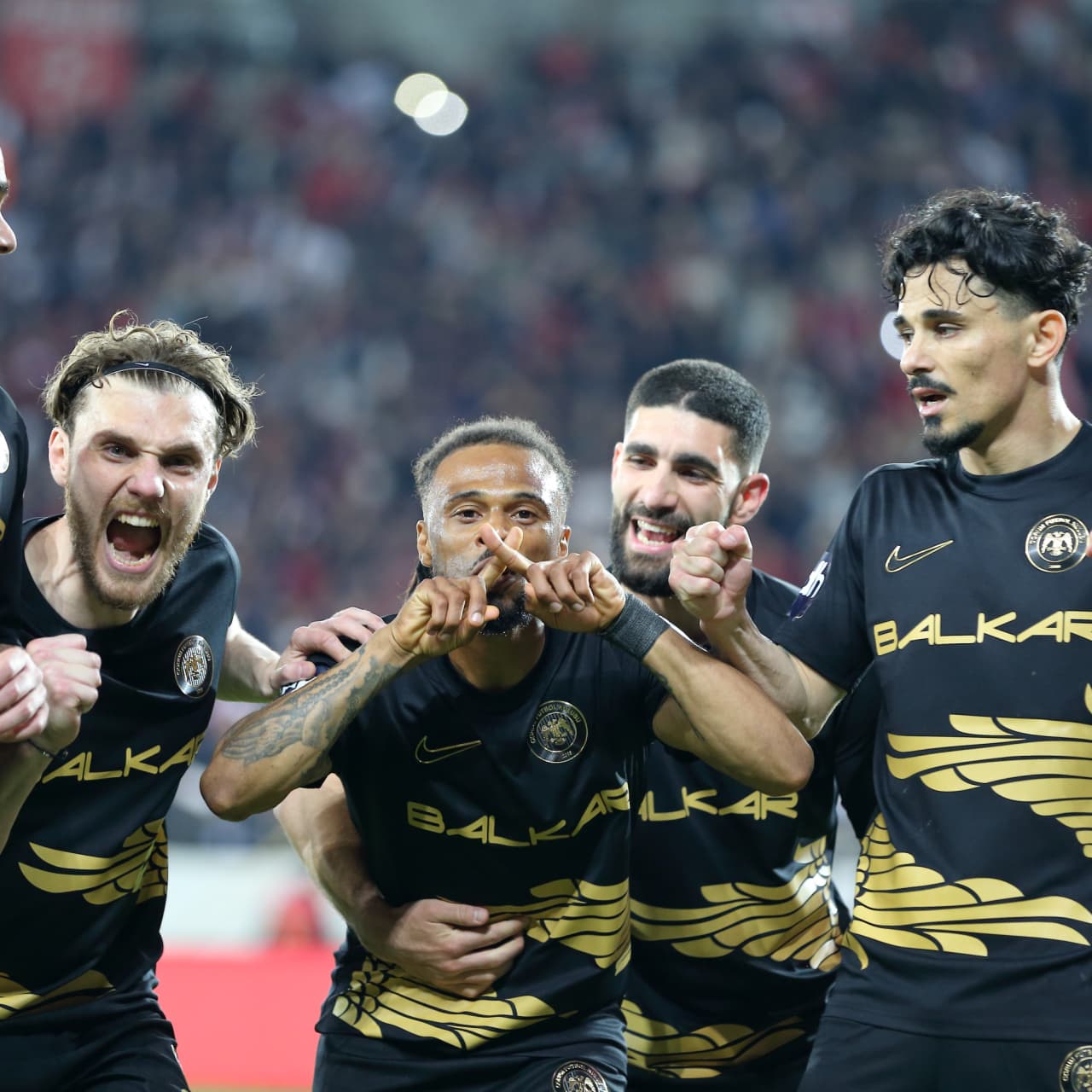Çorum FK, tek golle yarı finalde!