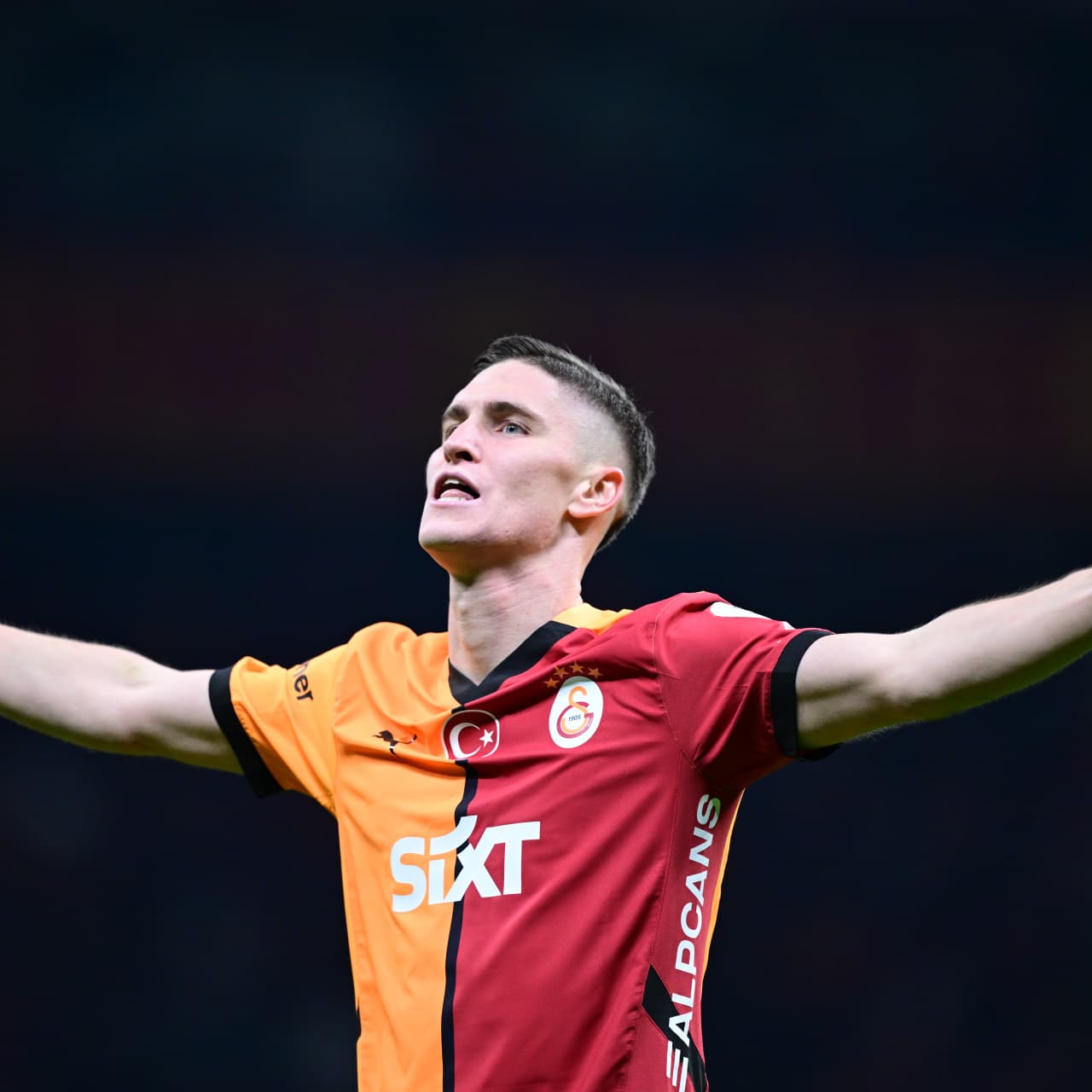 Sallai’ye Premier Lig kancası!