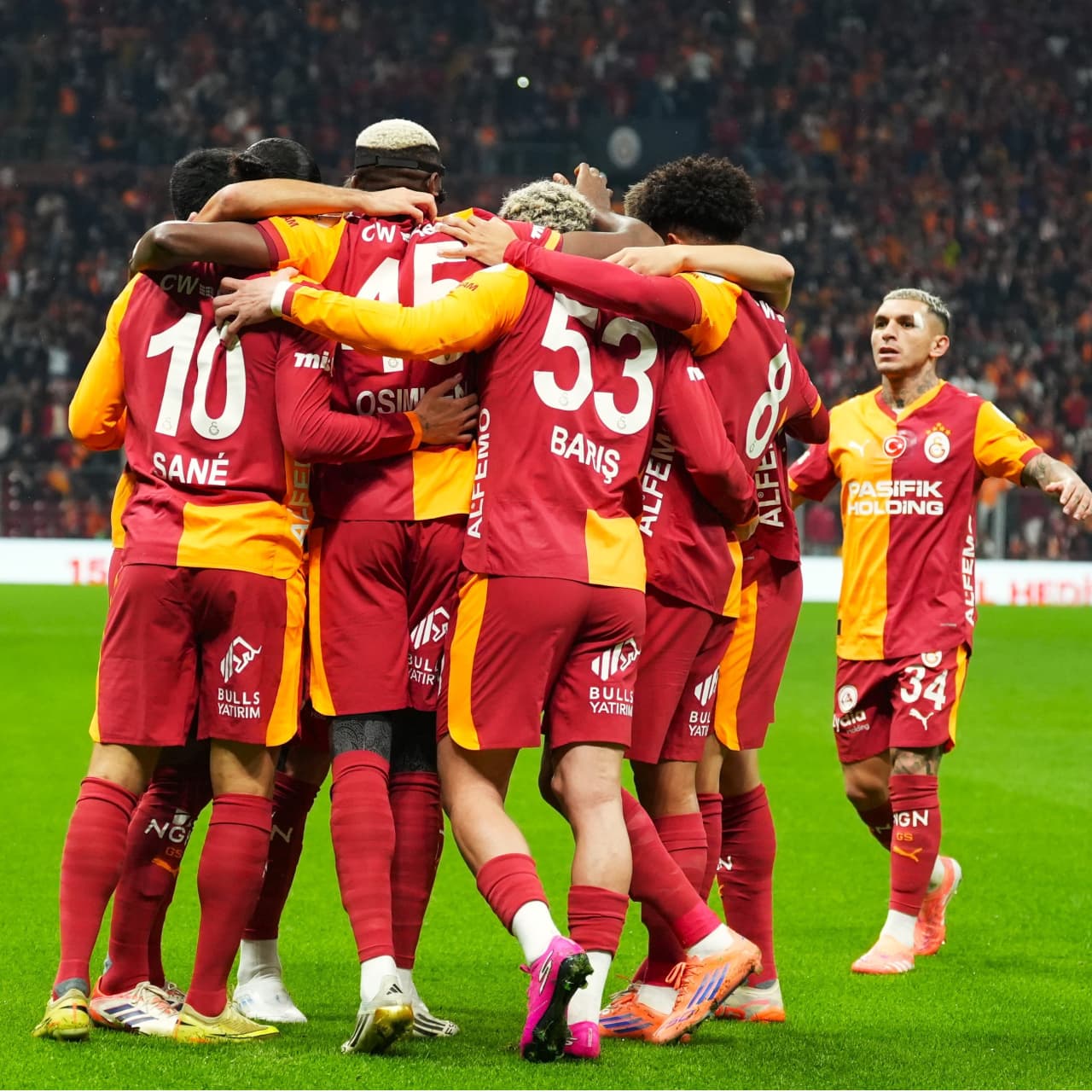 Galatasaray şampiyonluk için sahaya çıkıyor!
