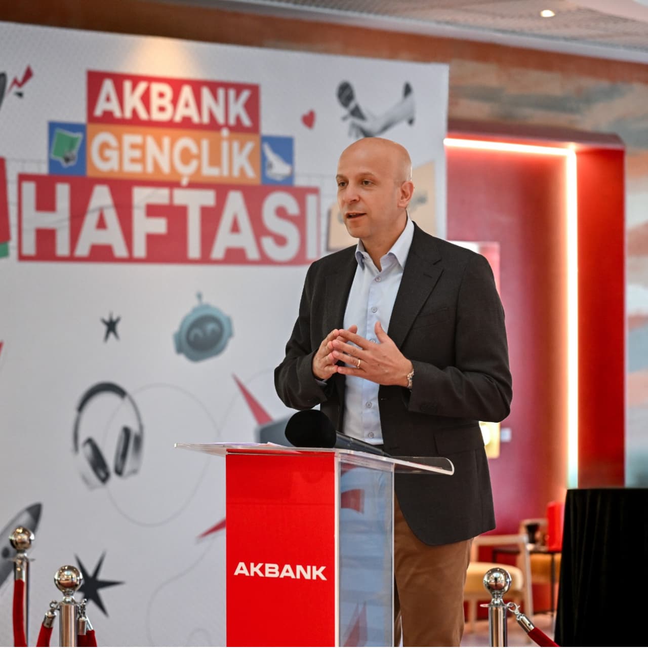 5 yılda 360 bin gence destek 