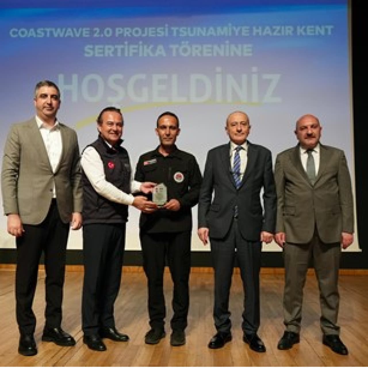 Kartal "Tsunamiye Hazır Kent" sertifikası aldı