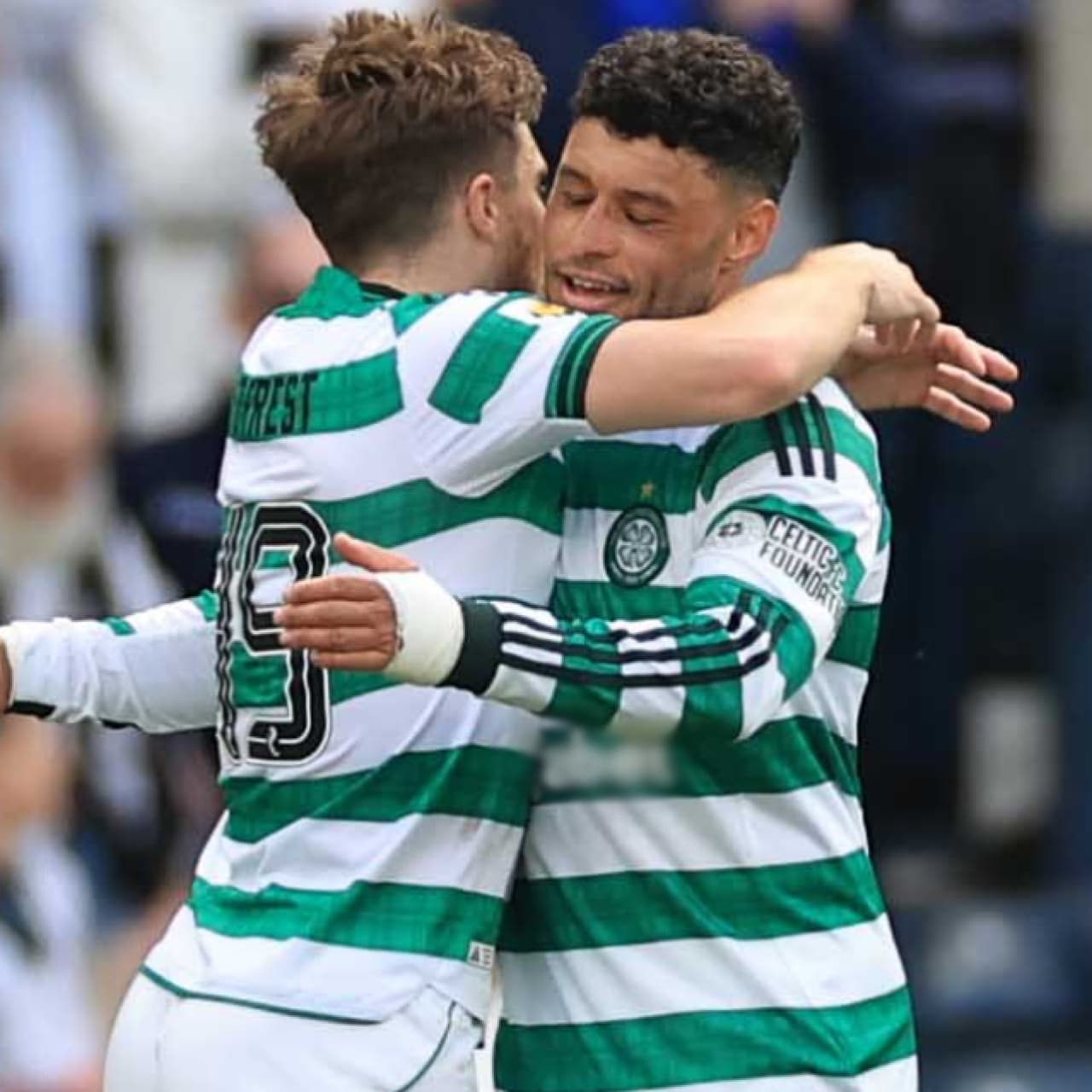 İskoçya'da şampiyon Celtic!