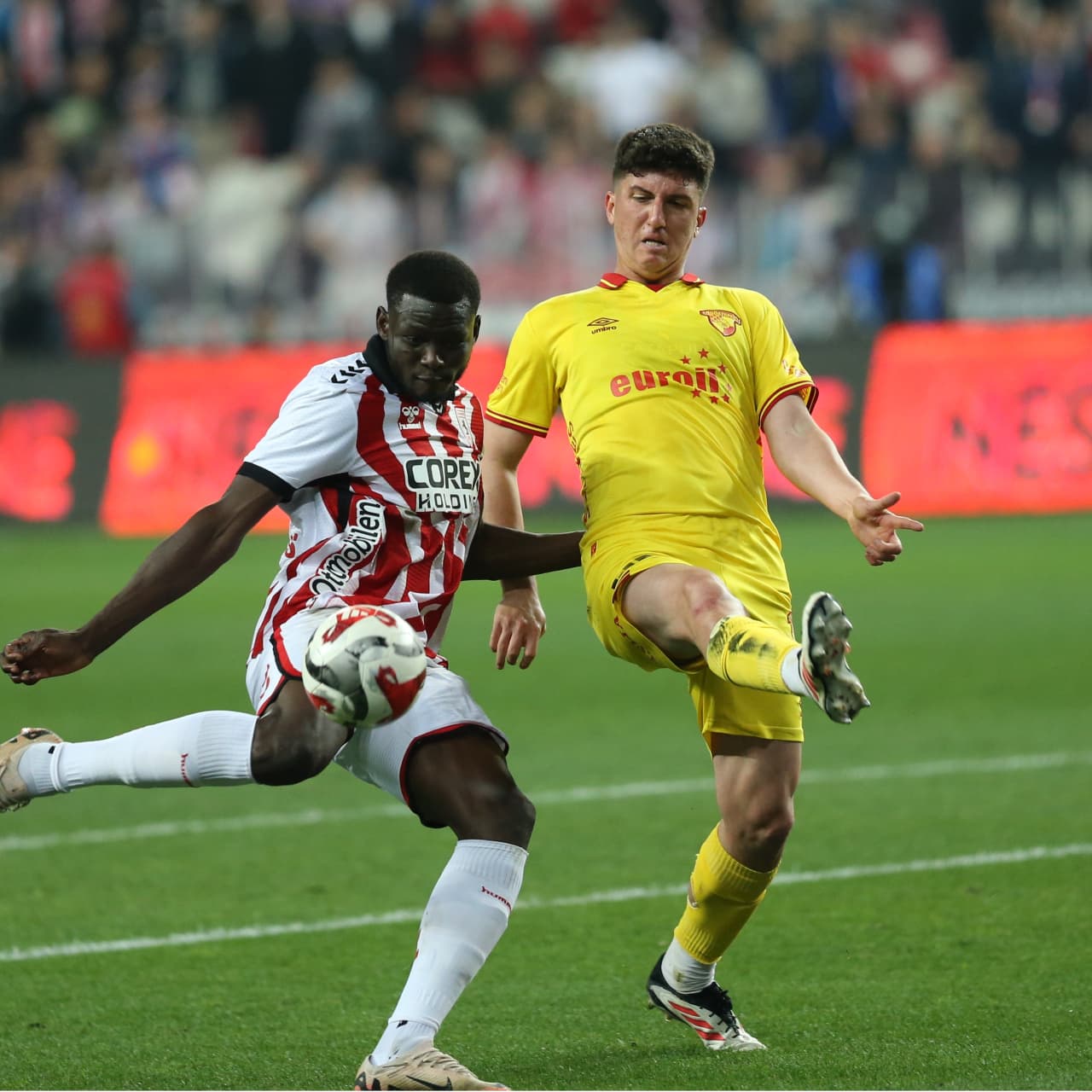 Samsunspor, üç puanı üç golle aldı!
