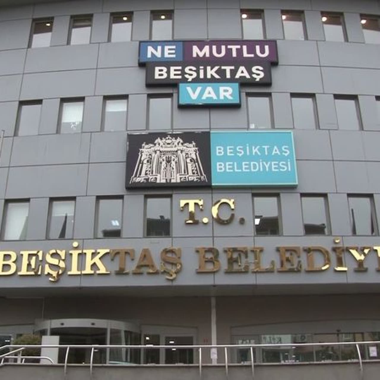 Beşiktaş Belediyesi'nde 5 gözaltı