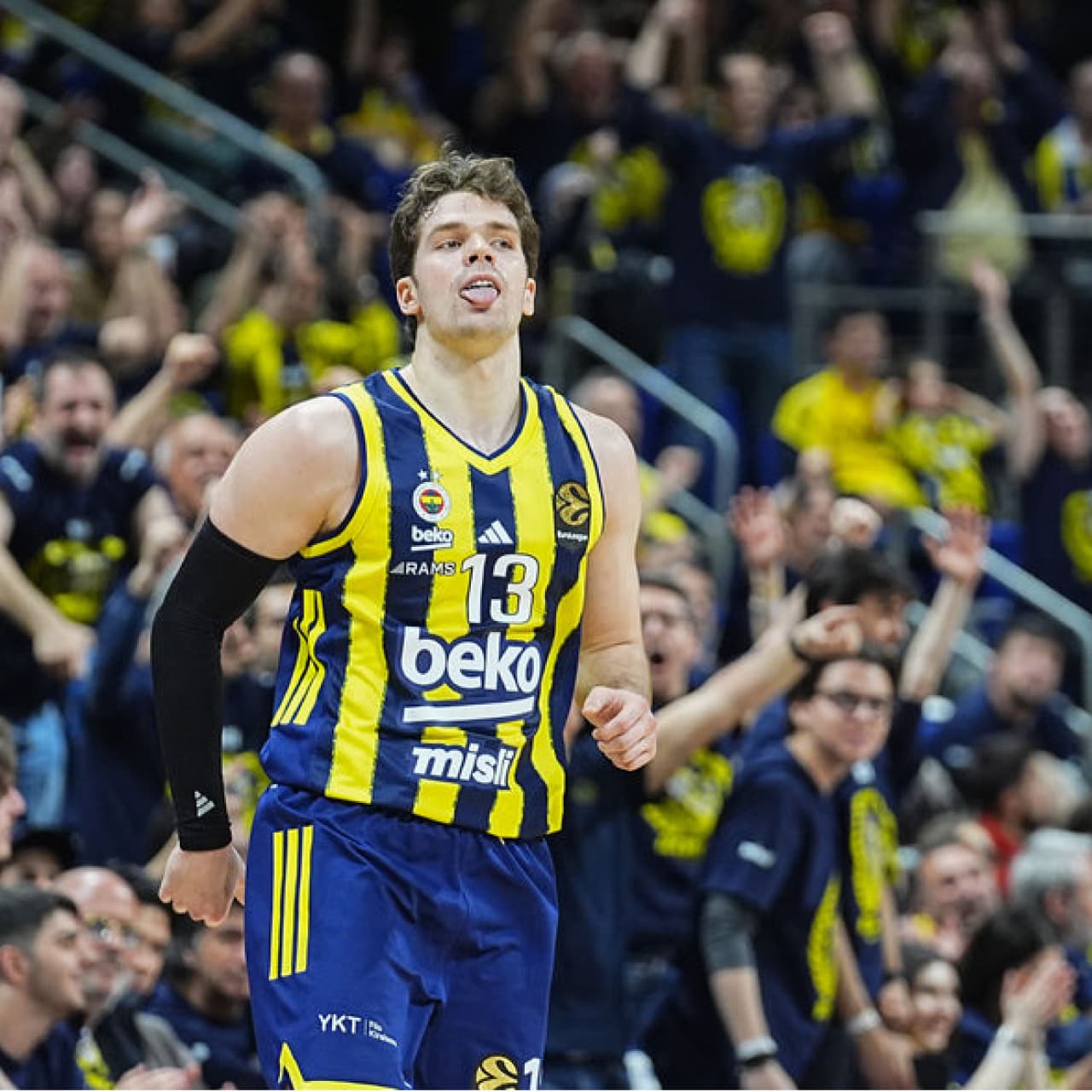 Fenerbahçe, EuroLeague finali için parkede!
