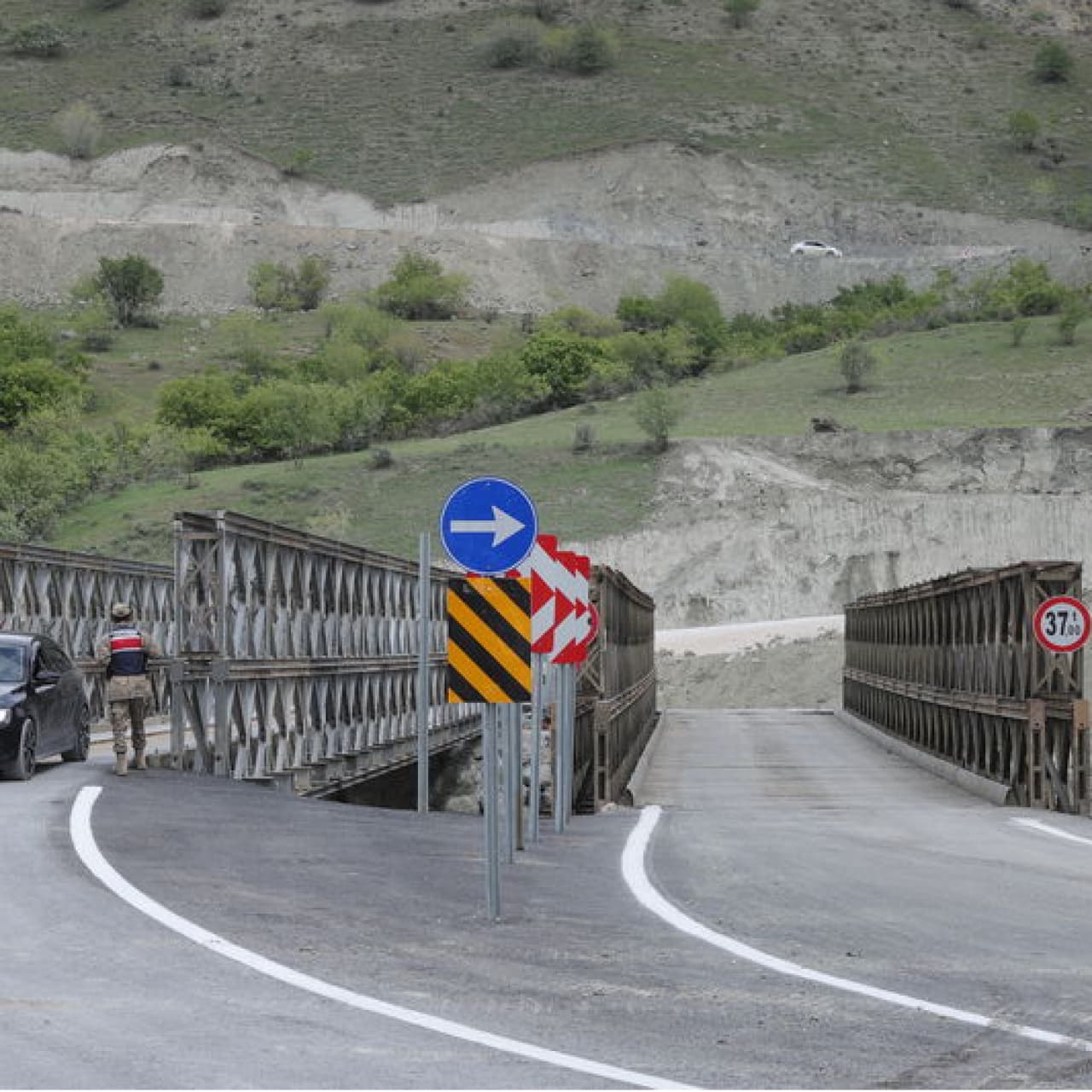 Hakkari-Van yolundaki ulaşım sorunu giderildi