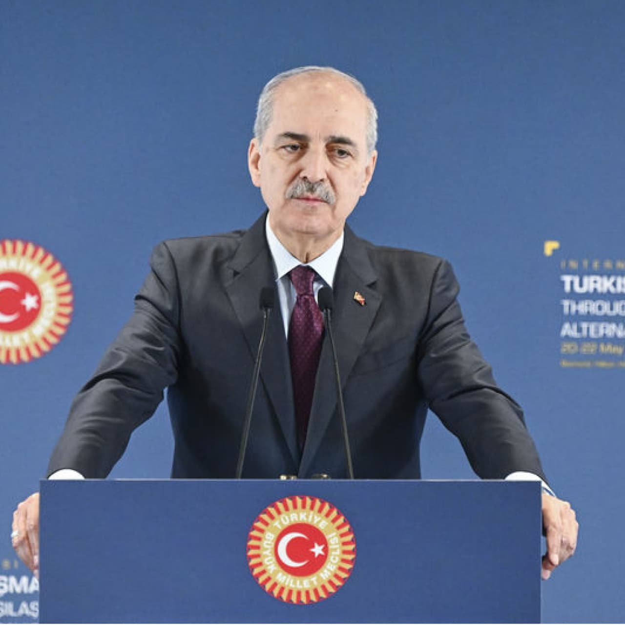 "Yeni anayasa gündeme alınmalı"