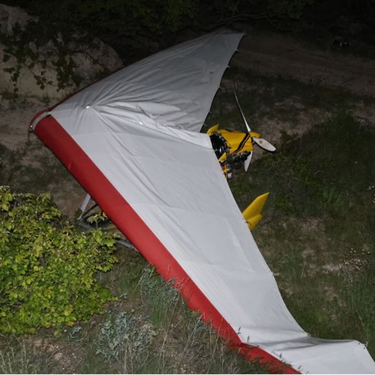 Microlight hava aracı zorunlu iniş yaptı