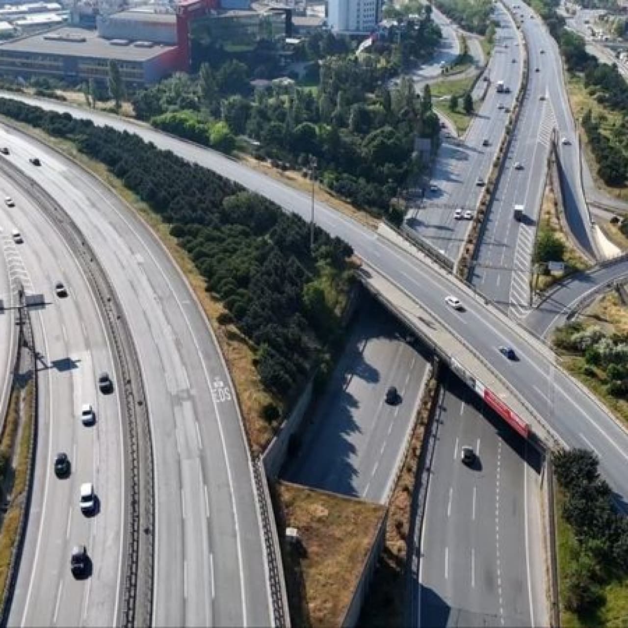 Bayramın 2'nci gününde yollar boş