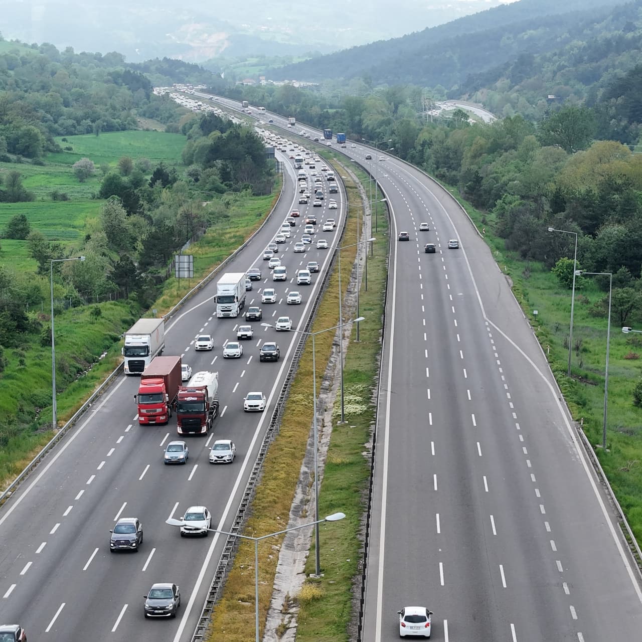 Ağır tonajlı araçlara bayram dönüşü yasağı