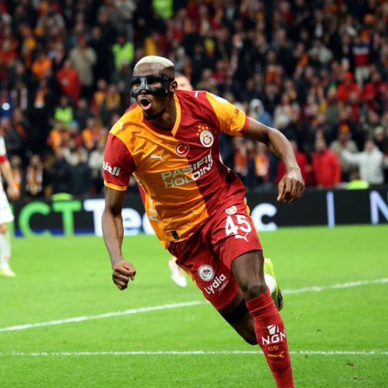 Osimhen, Chelle'nin sözlerine açıklık getirdi!