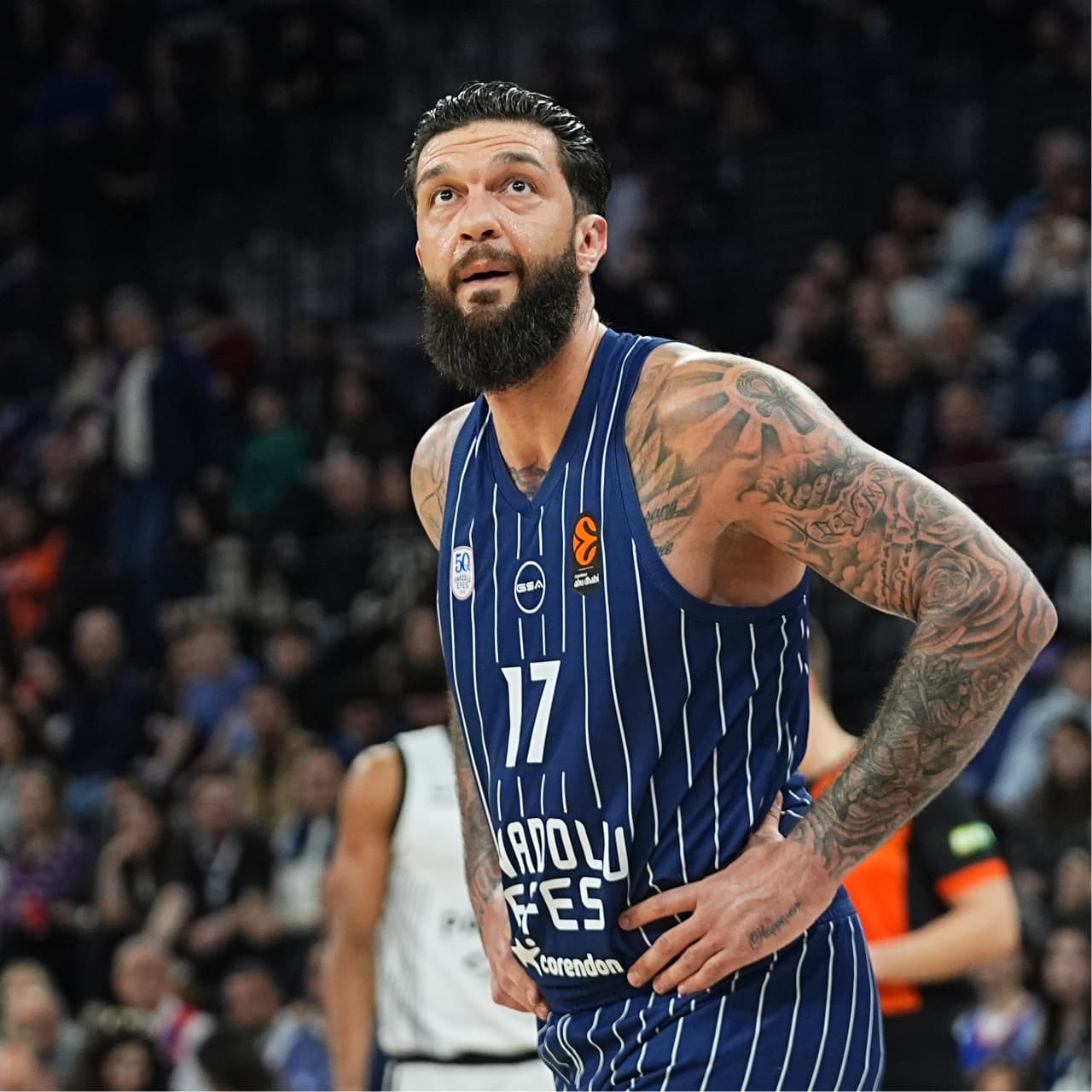 Anadolu Efes'ten sakatlık açıklaması!
