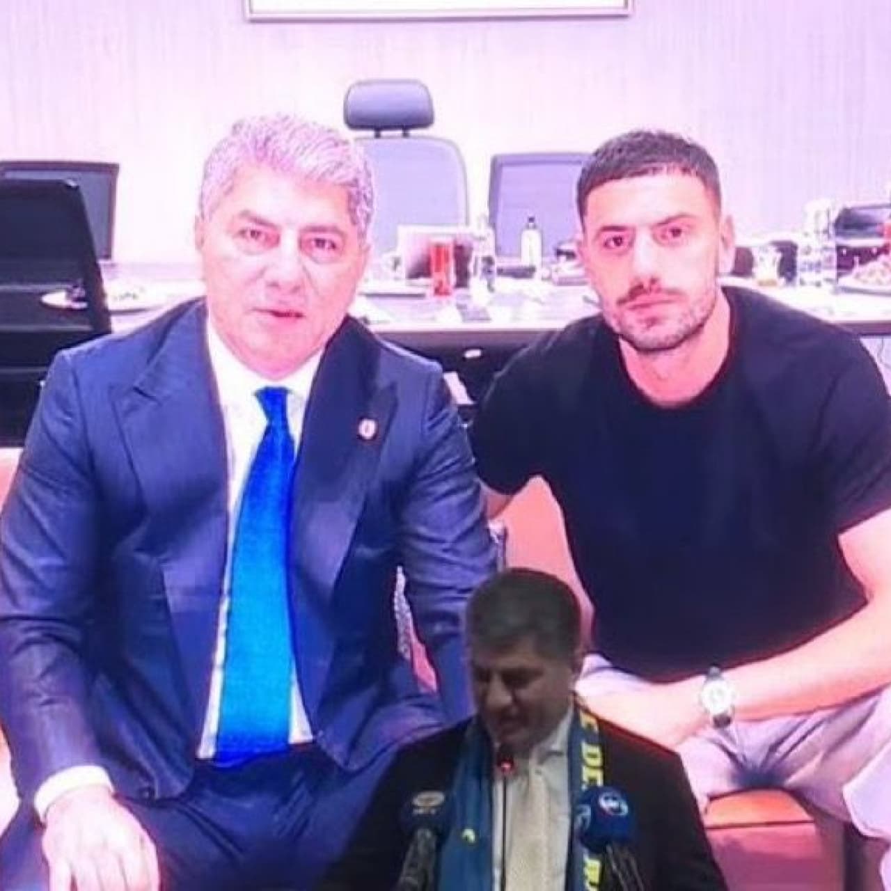 Hakan Safi Merih Demiral'ı açıkladı!