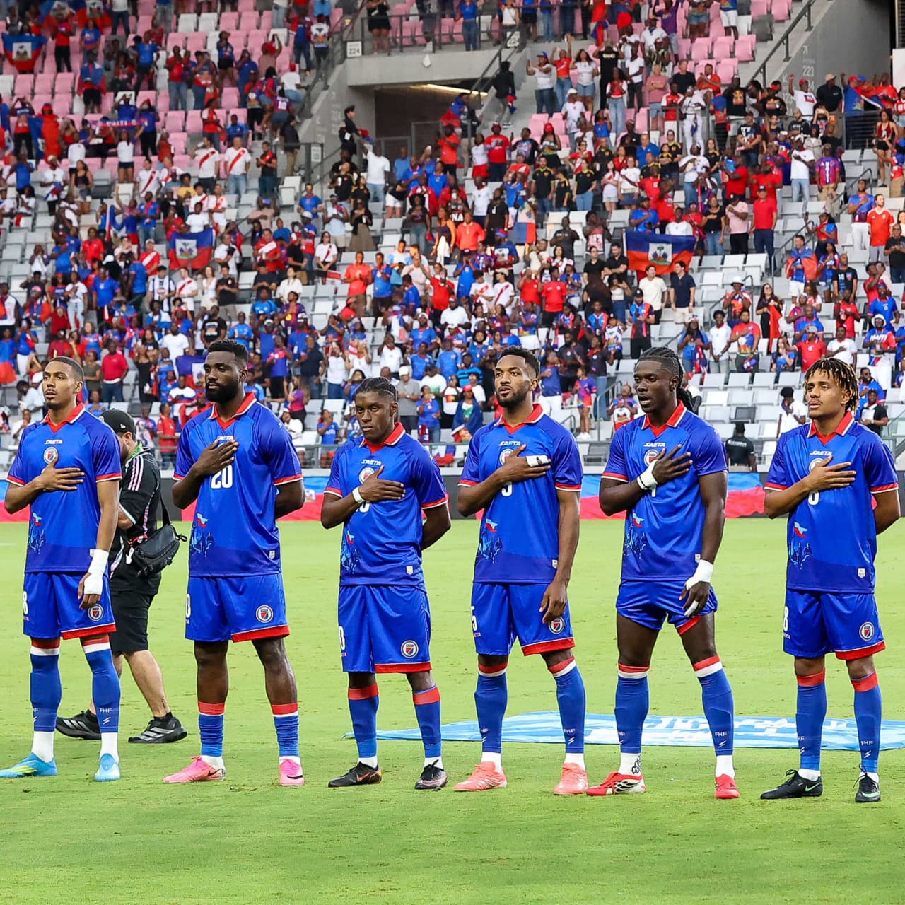 FIFA'dan Haiti formasına yasak!