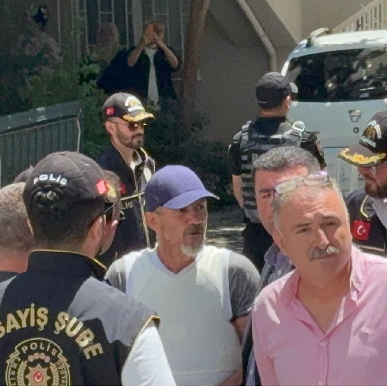 Aynur'un katil zanlısına 'azmettirme' sorusu!