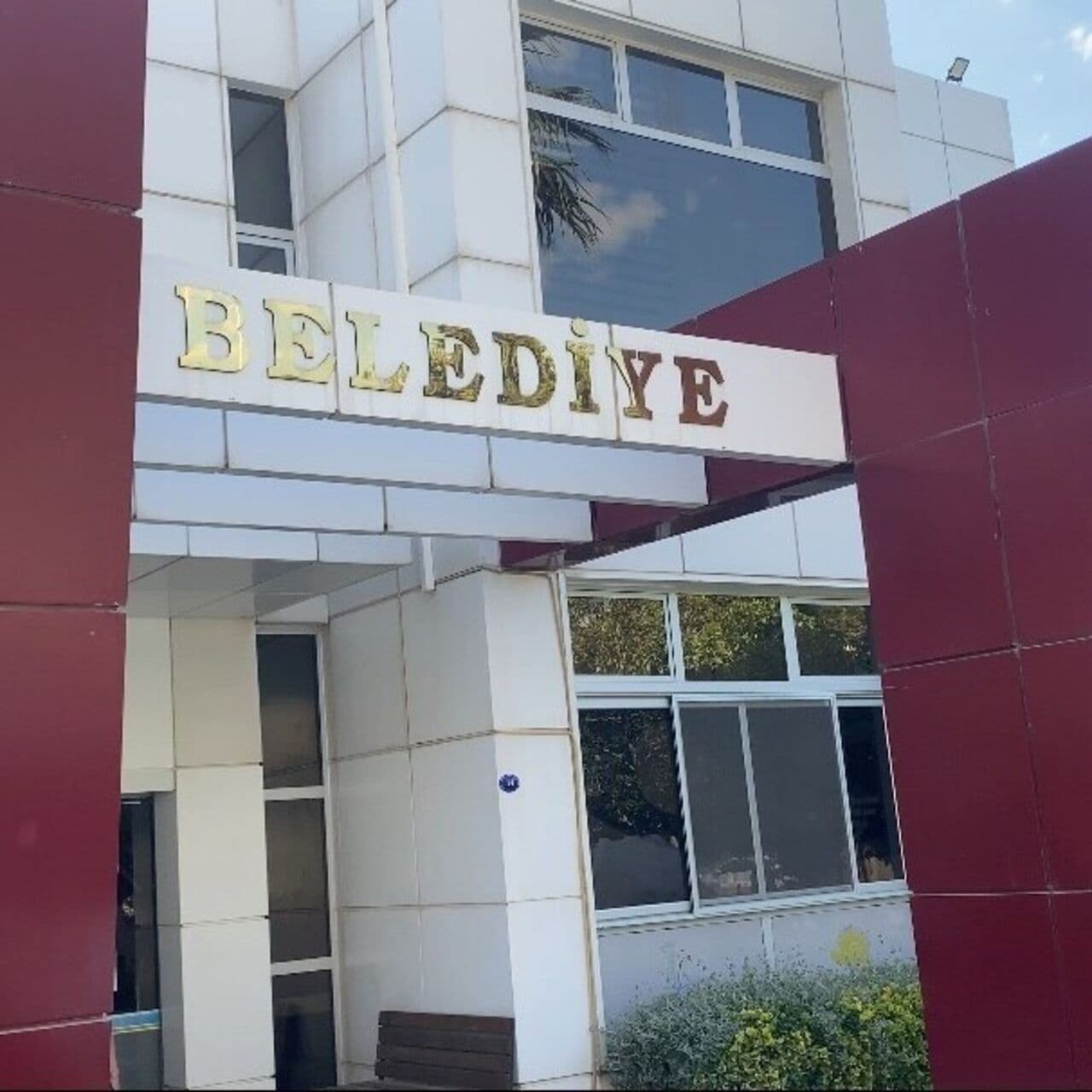 Seferihisar'da yeni gözaltı