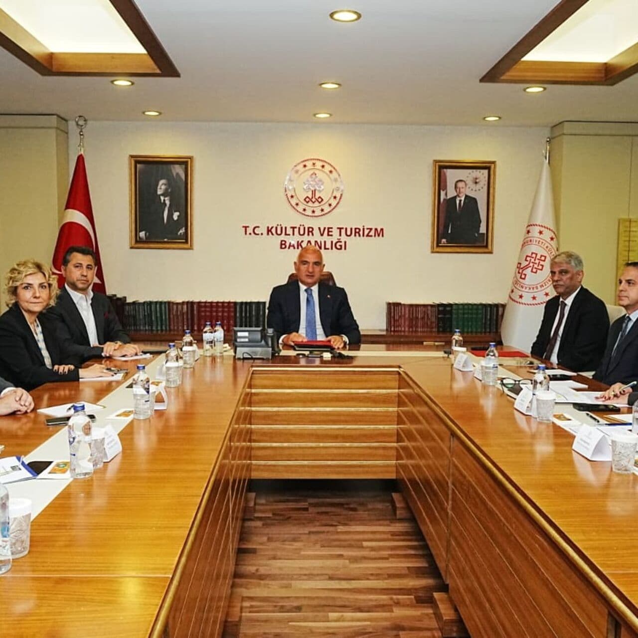 Bakan Ersoy'dan turizmde sürdürülebilir büyüme ve yatırım vurgusu
