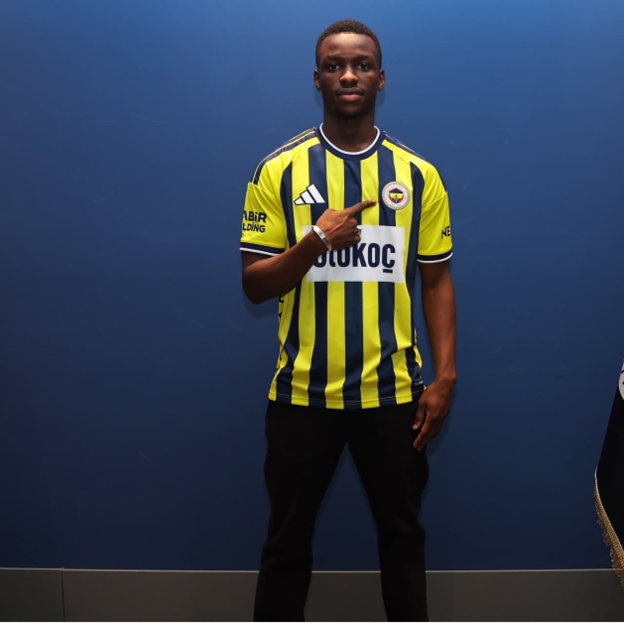 Amara Diouf kimdir?