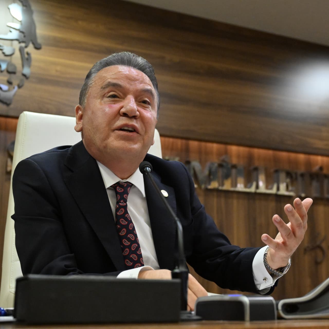 Muhittin Böcek'ten ek ifade: "Adaylık için İmamoğlu'na 5 milyon euro verdim"