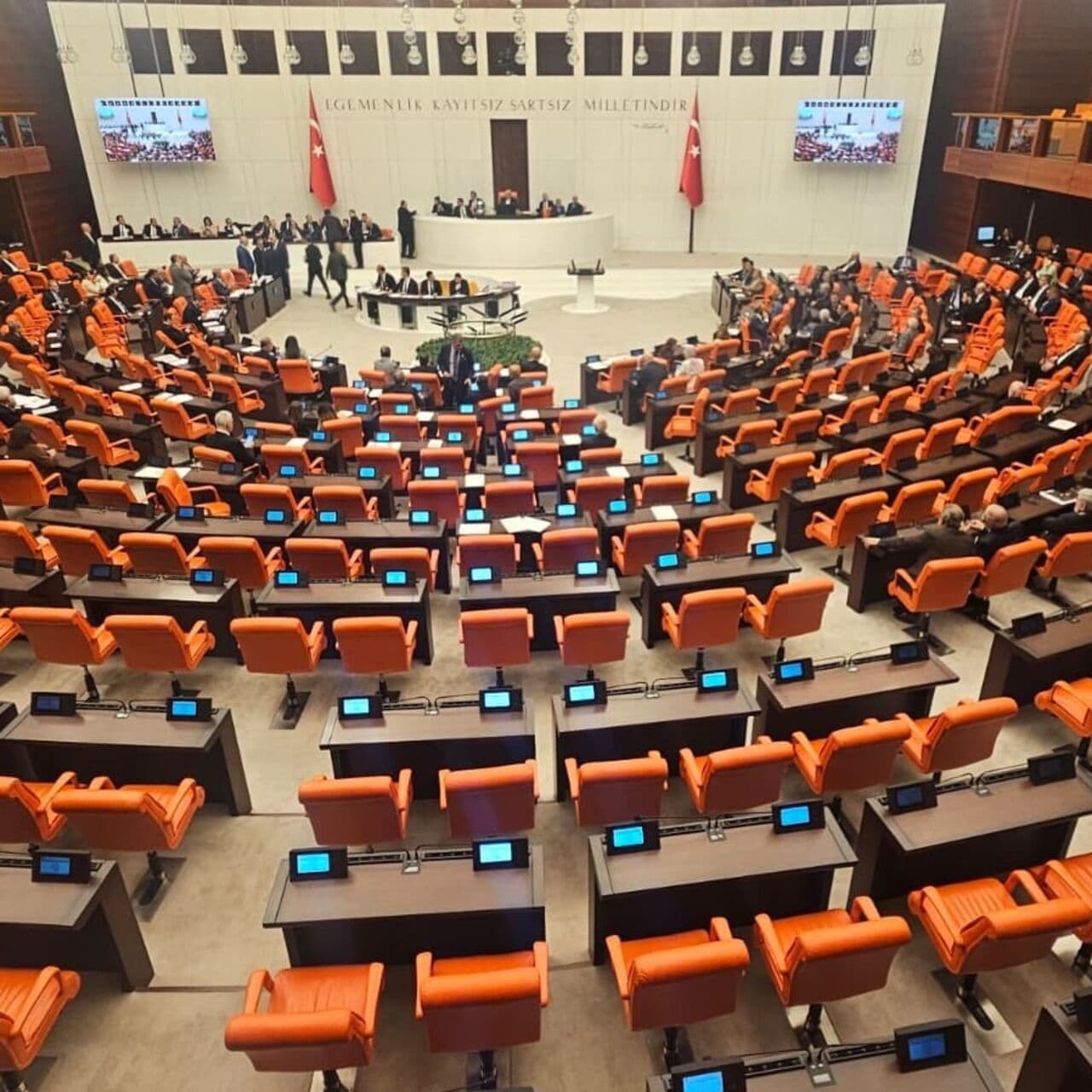 Ak Parti'den 30 maddelik teklif