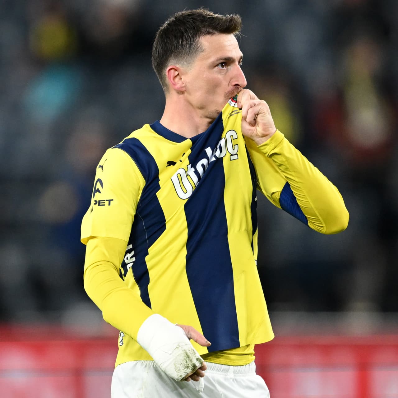 Fenerbahçe'de Mert Hakan Yandaş kararı!